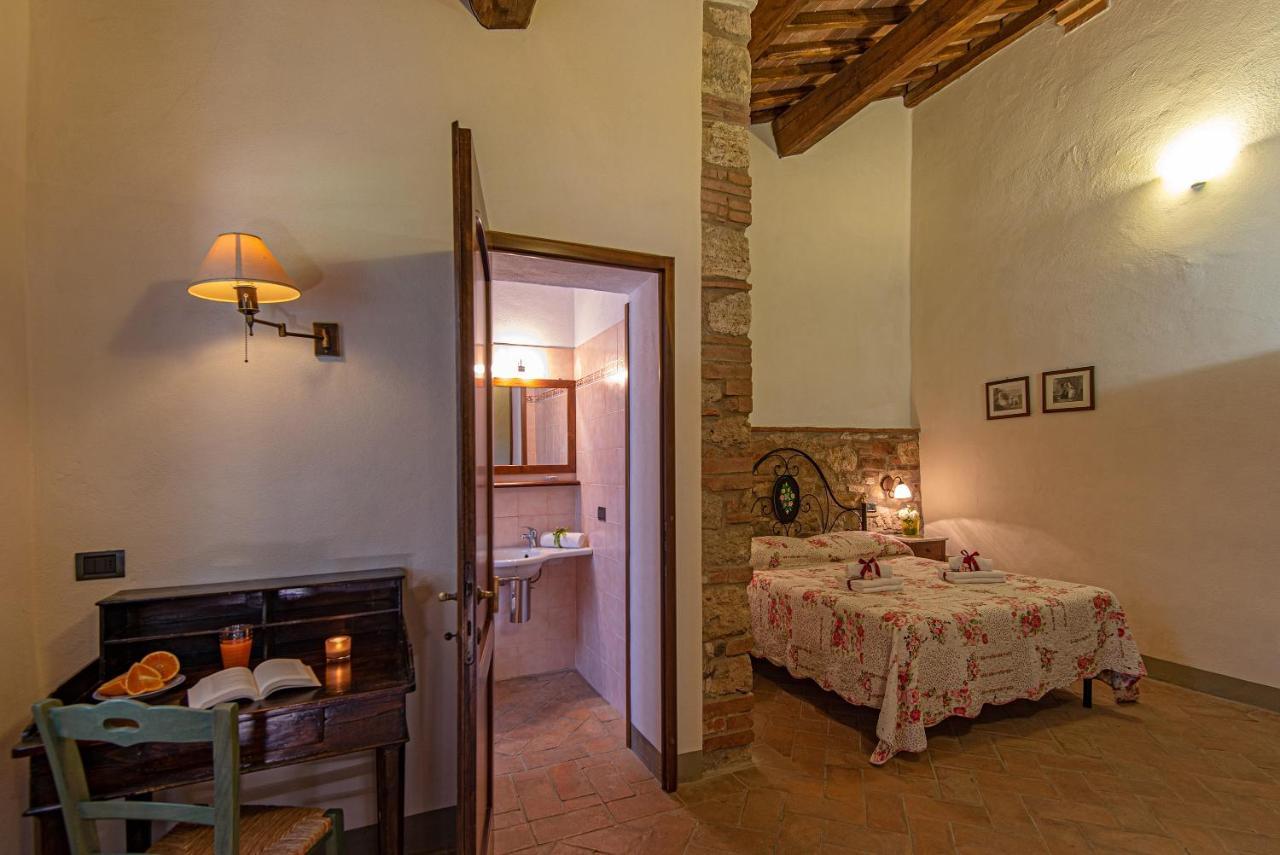 Agriturismo Casavaiano Gambassi Terme Exterior foto