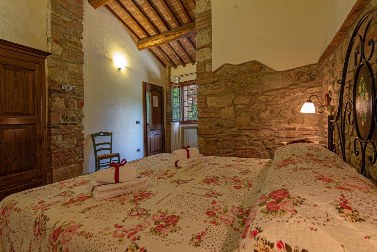 Agriturismo Casavaiano Gambassi Terme Exterior foto