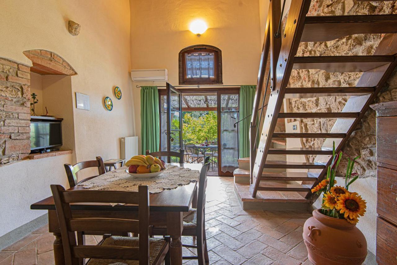 Agriturismo Casavaiano Gambassi Terme Exterior foto